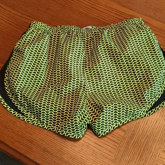 Nike dri-fit running shorts - Picture 4 of 4